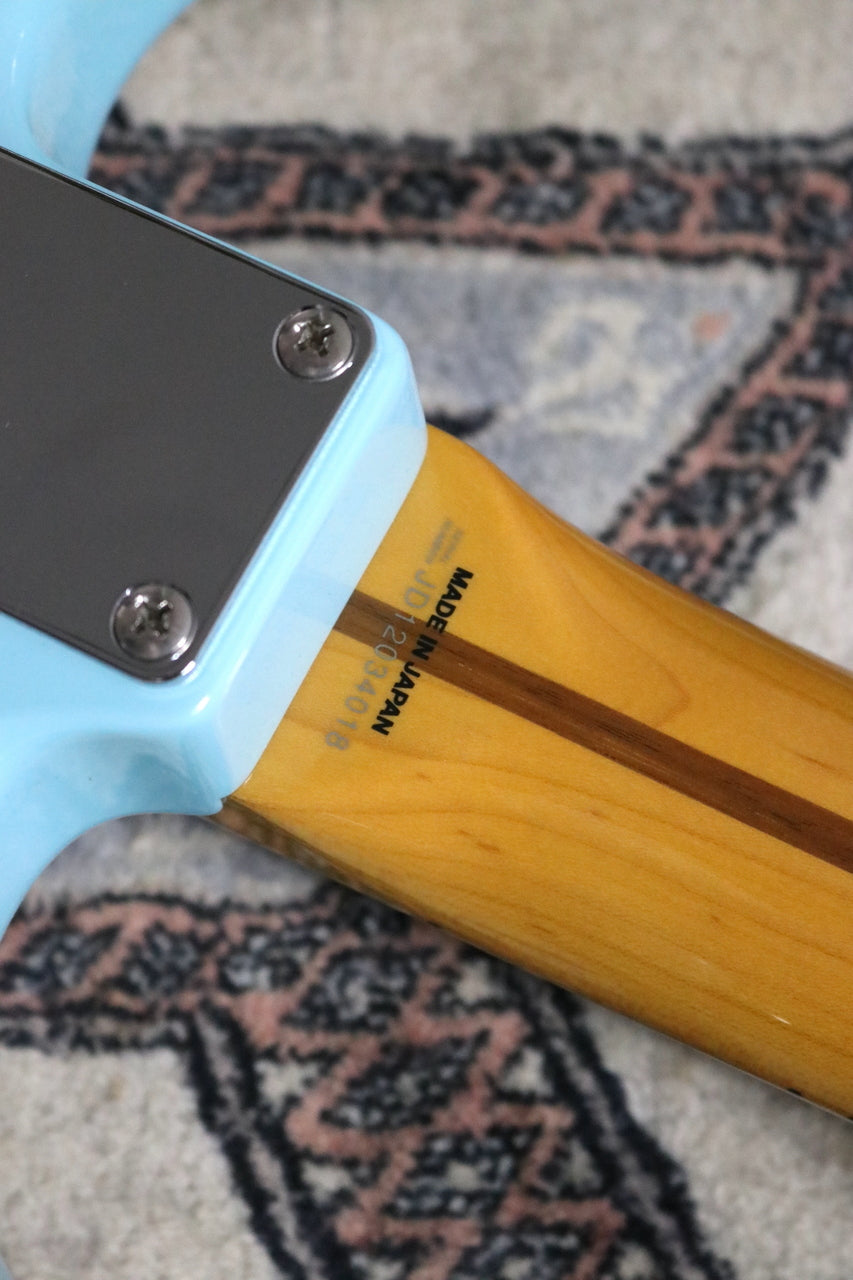 Fender Japan Special SSH Stratocaster Daphne Blue 2012 w/ Monty's Retro Wind SSH Set