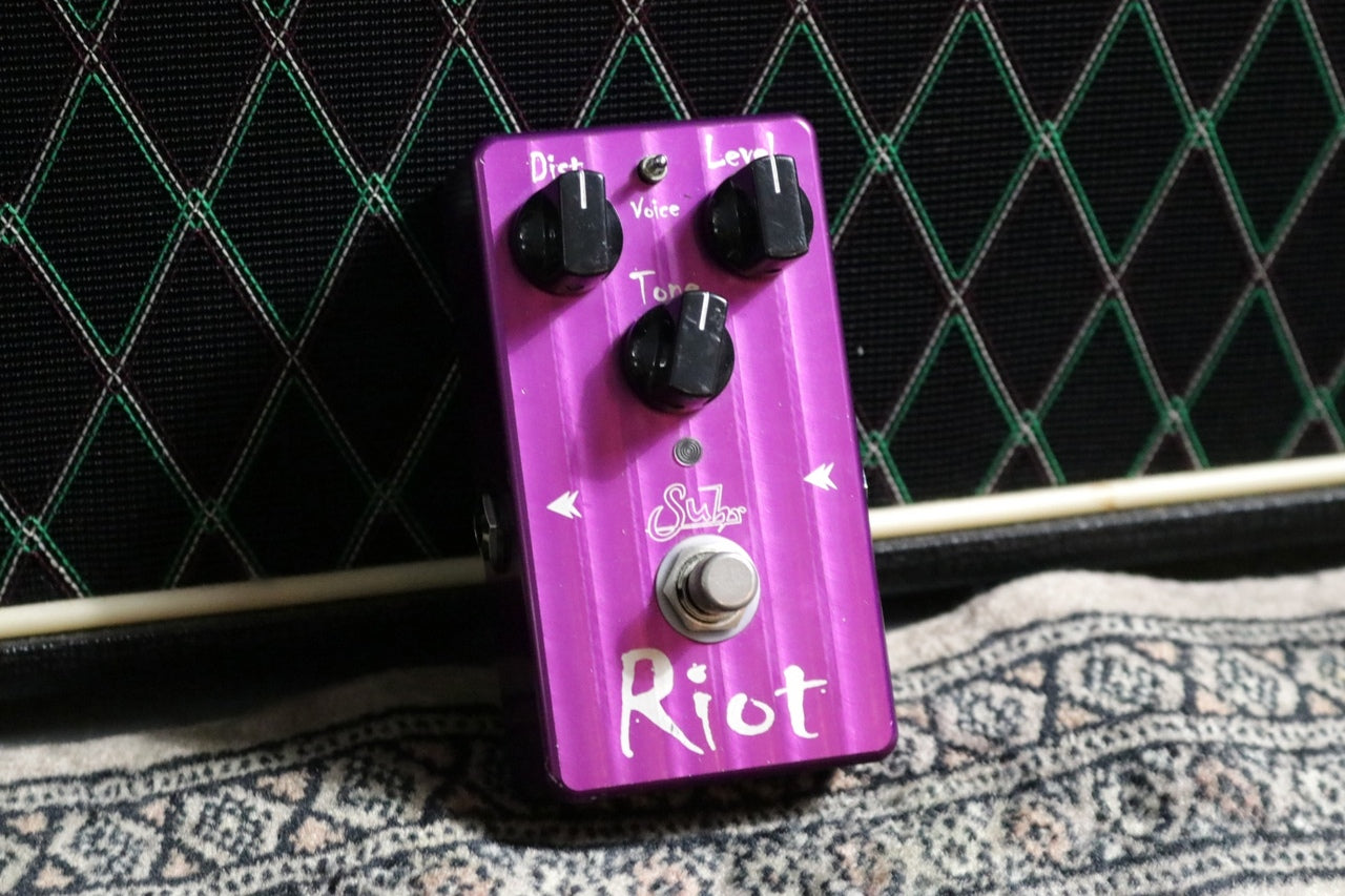 Suhr Riot
