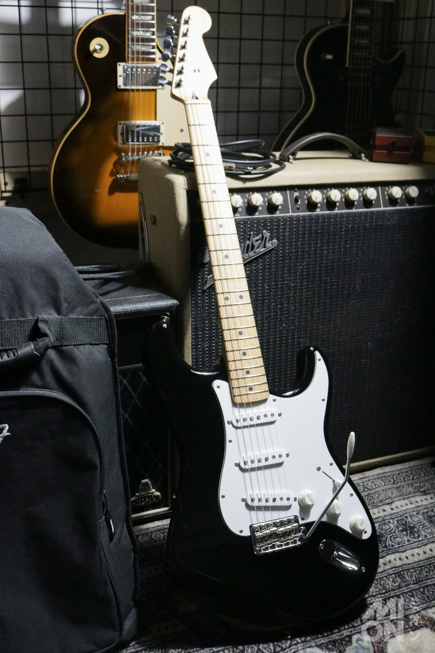 Fender Japan ST-STD BLK 2013