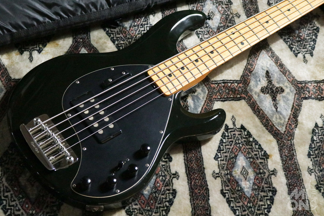 MUSIC MAN StingRay 5 String H Maple Neck 1989 Black