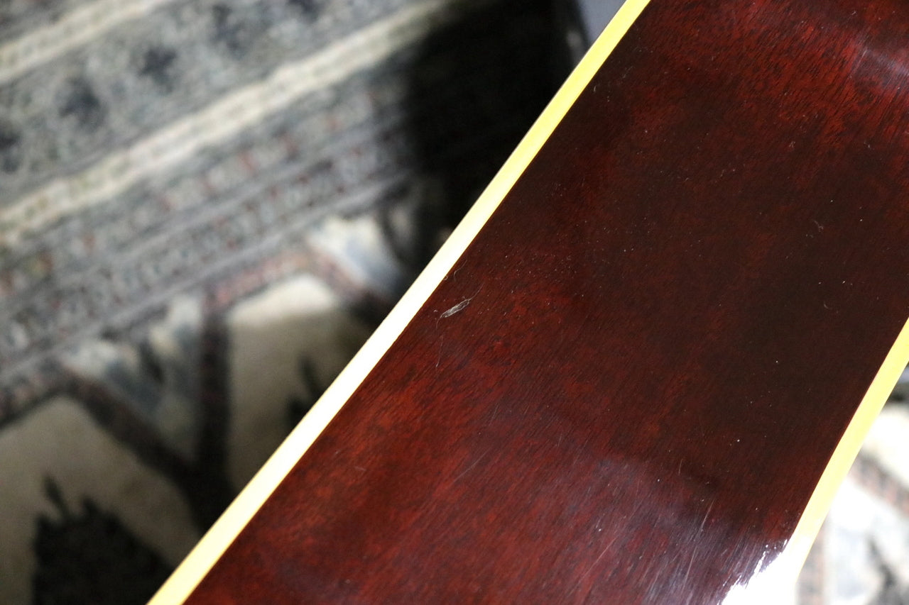 GUILD D-40 NT 1977
