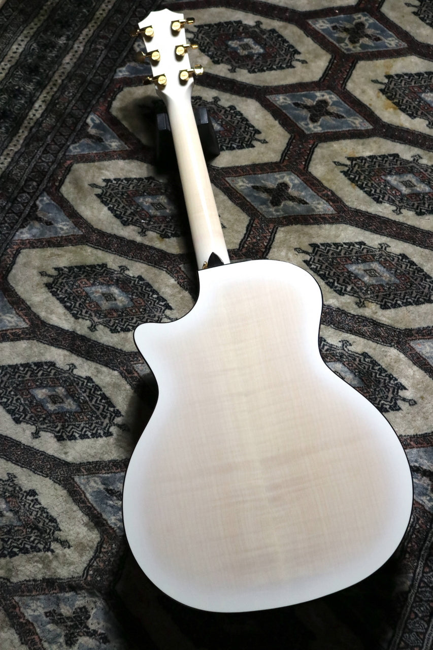 Taylor 50th Anniversary 614ce LTD Trans White with Edgeburst 2024 Limited [Taylor-certified repairman store]