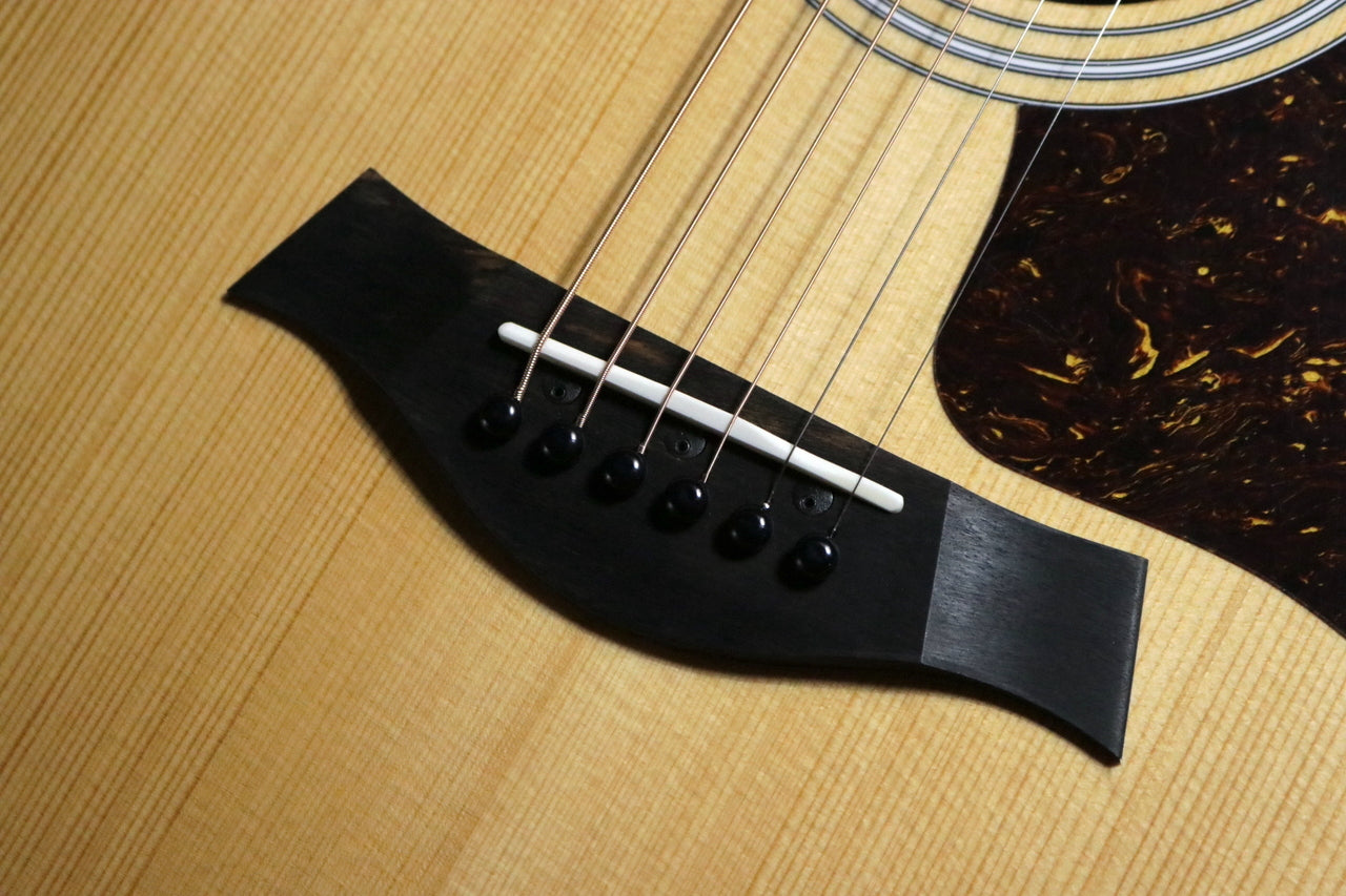 Taylor 214ce Walnut [Taylor certified repairman store]