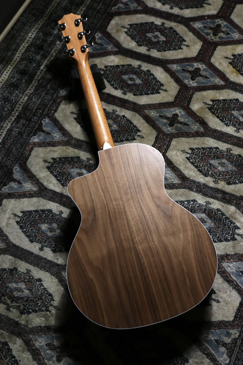 Taylor 214ce Walnut [Taylor certified repairman store]