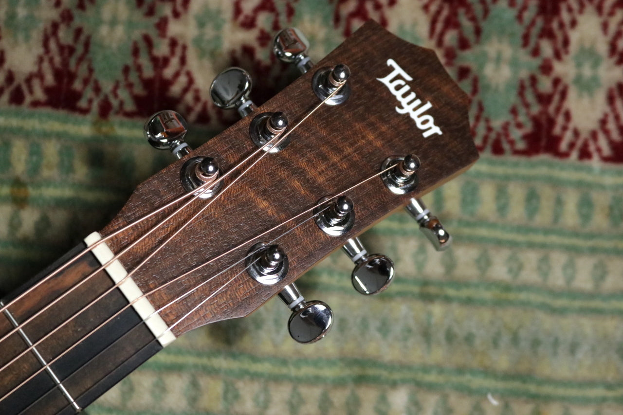 Taylor BT2 (Baby Taylor Mahogany) [Taylor certified repairman worker]