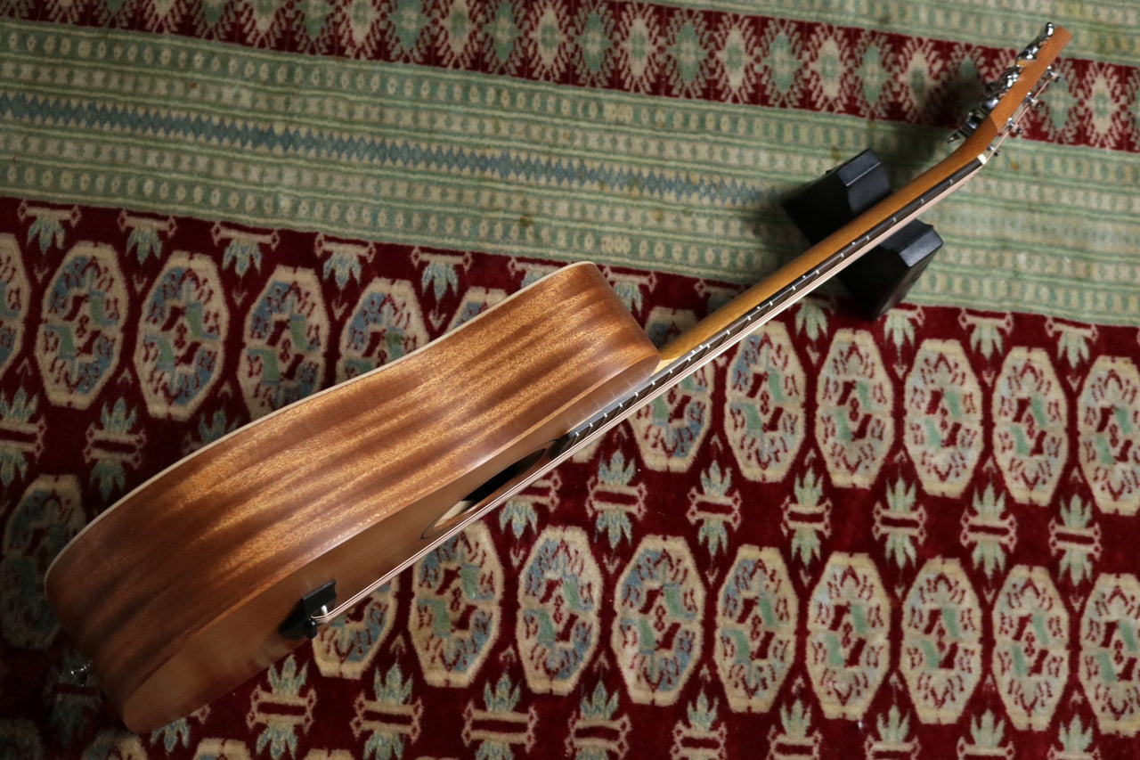 Taylor BT2 (Baby Taylor Mahogany) [Taylor certified repairman worker]