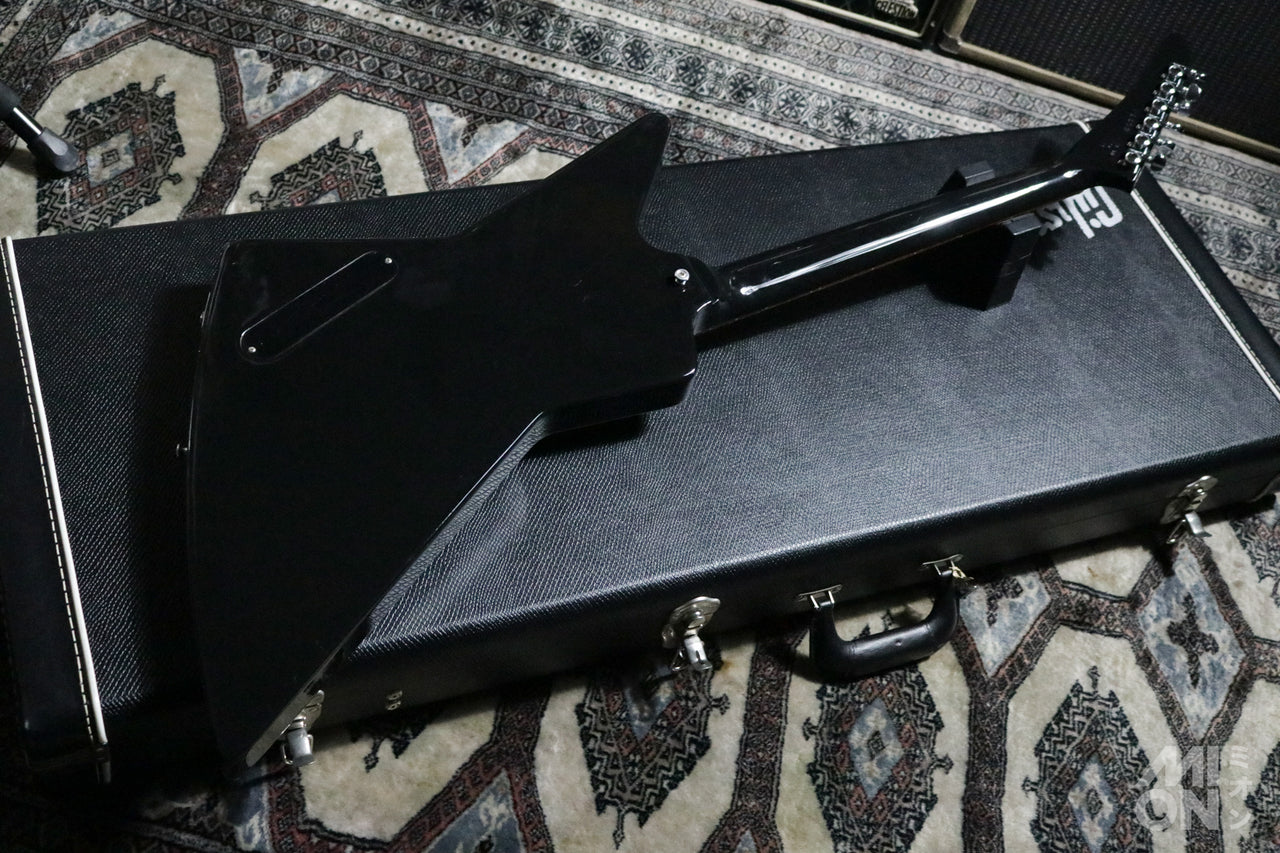 Gibson '76 Explorer 2012 Ebony w/ EMG 81 & 85 Pickups