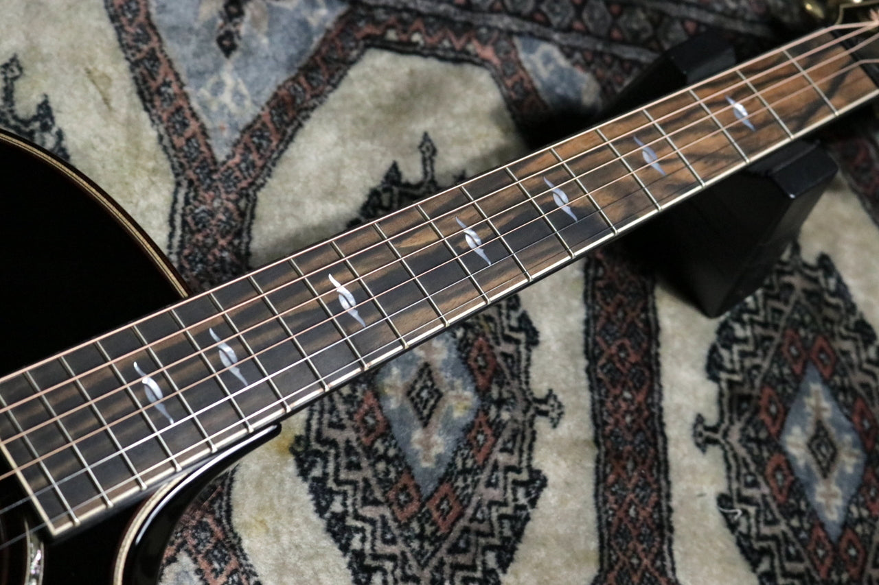 Taylor Builder's Edition 814ce V-Class Blacktop [Taylor-certified repairman worker]