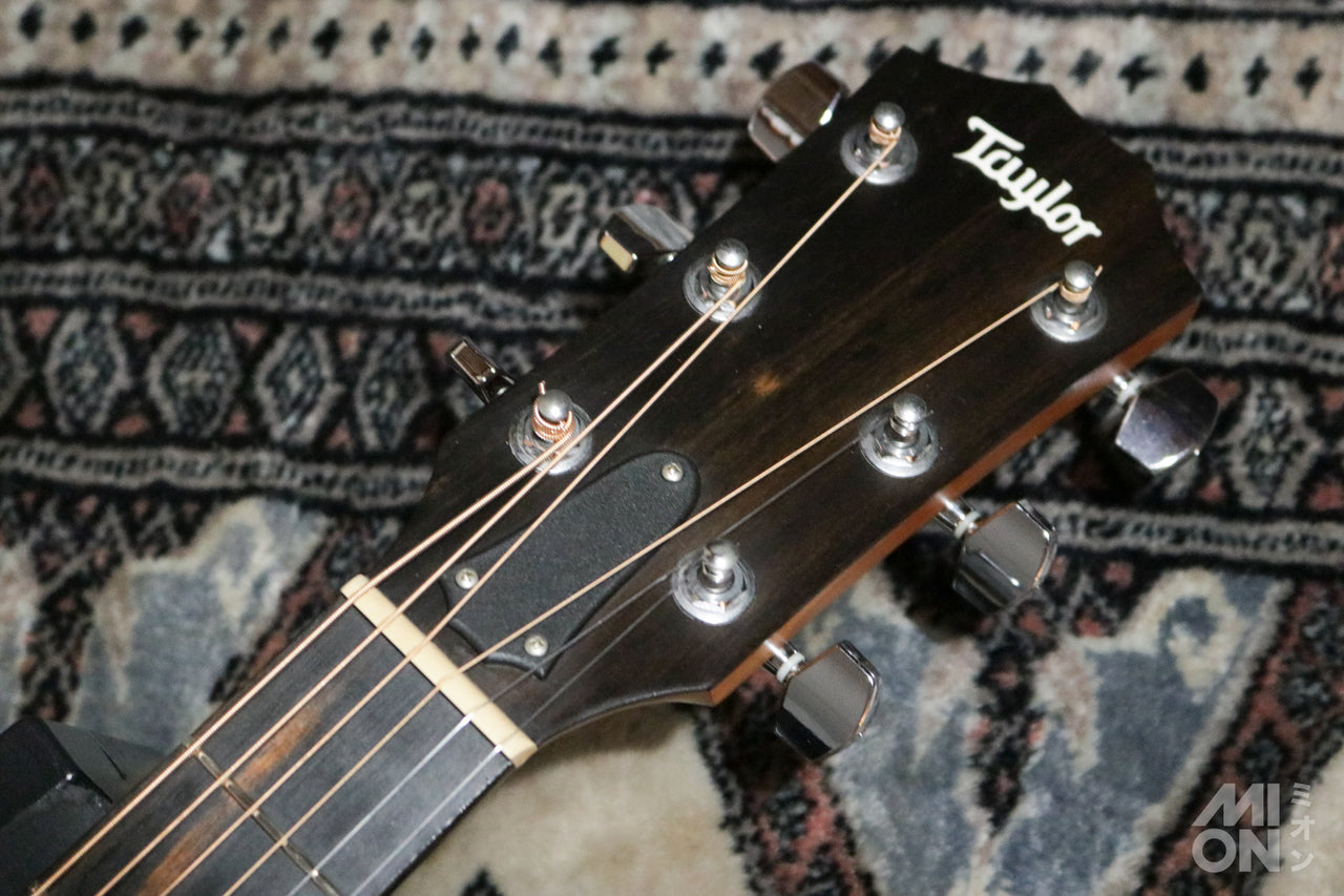 Taylor [Trial video included] 114ce Walnut 2017 [Taylor certified repairman worker]