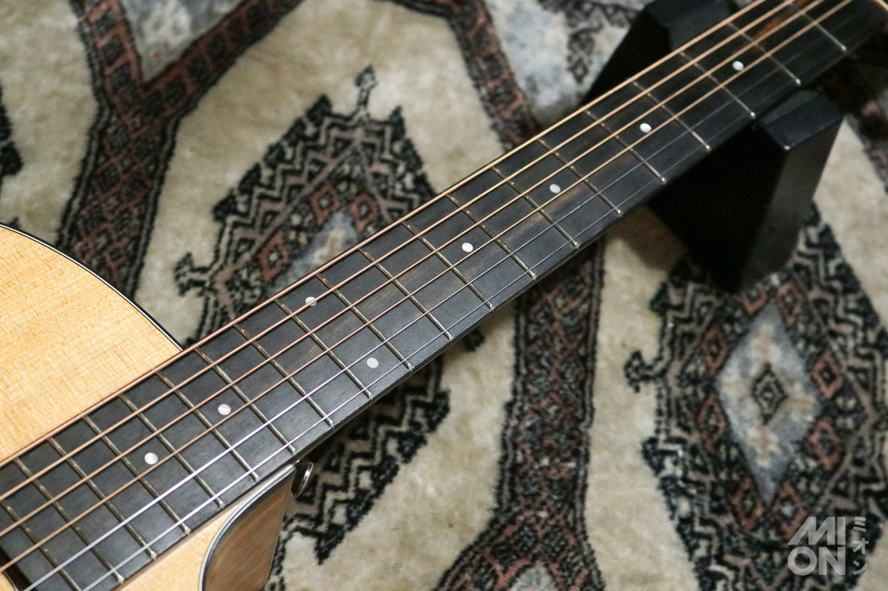 Taylor [Trial video included] 114ce Walnut 2017 [Taylor certified repairman worker]