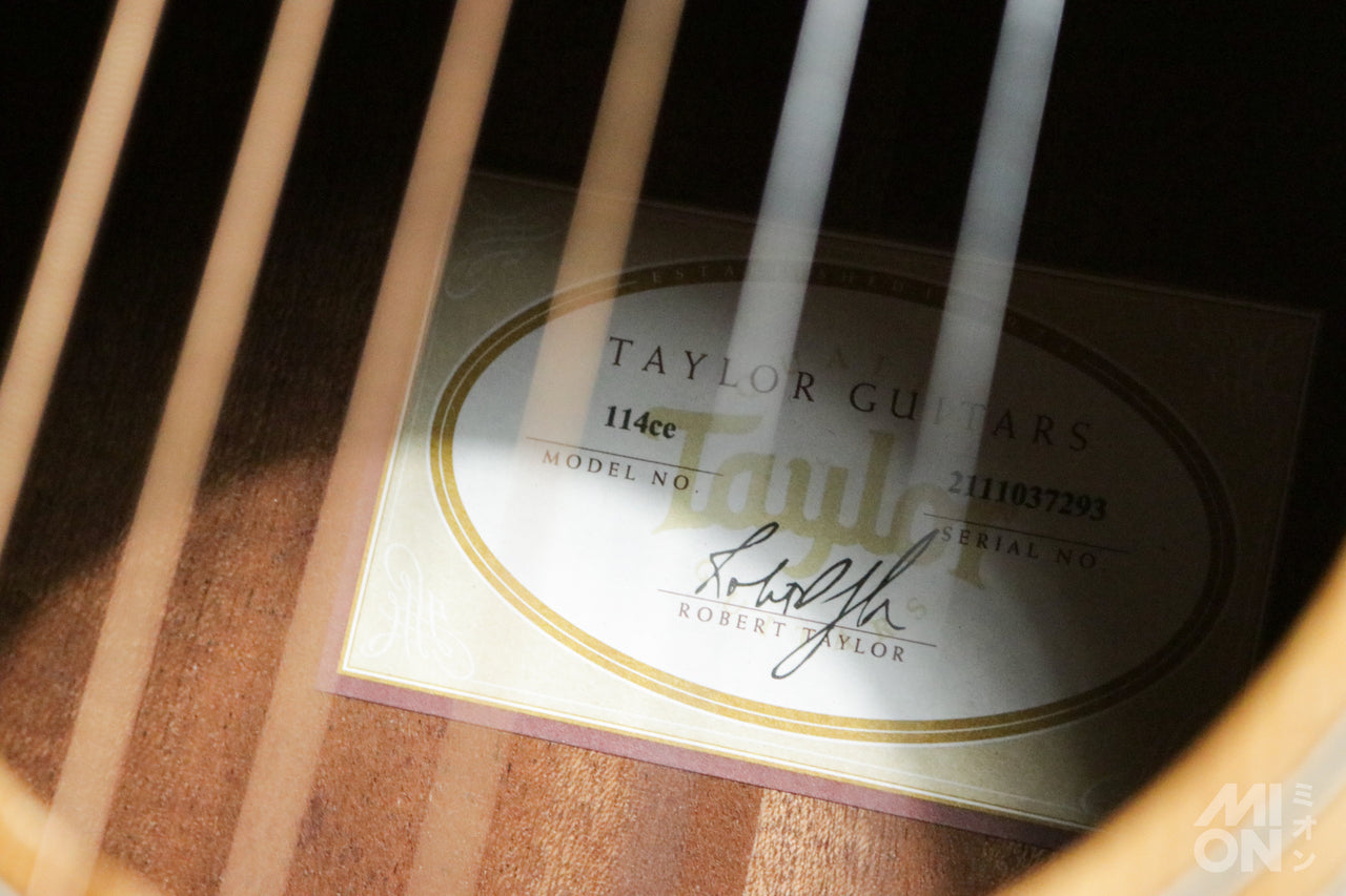 Taylor [Trial video included] 114ce Walnut 2017 [Taylor certified repairman worker]