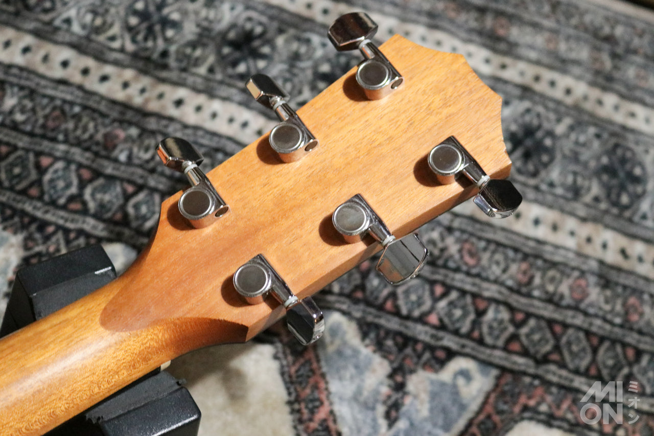 Taylor [Trial video included] 114ce Walnut 2017 [Taylor certified repairman worker]