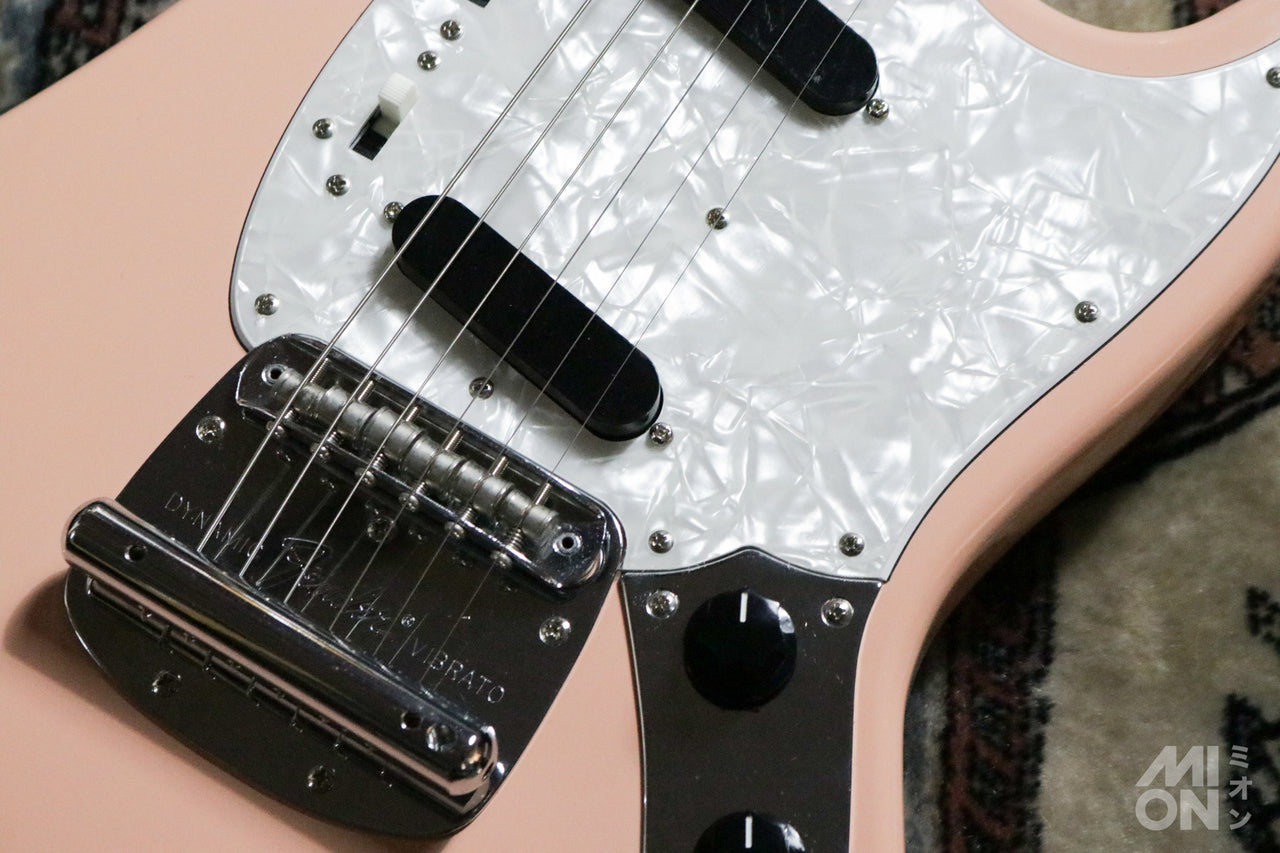 Fender Japan MG69-65 Mustang Shell Pink