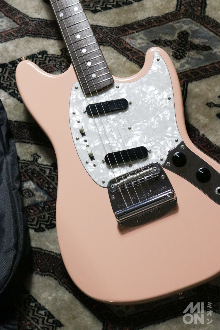 Fender Japan MG69-65 Mustang Shell Pink