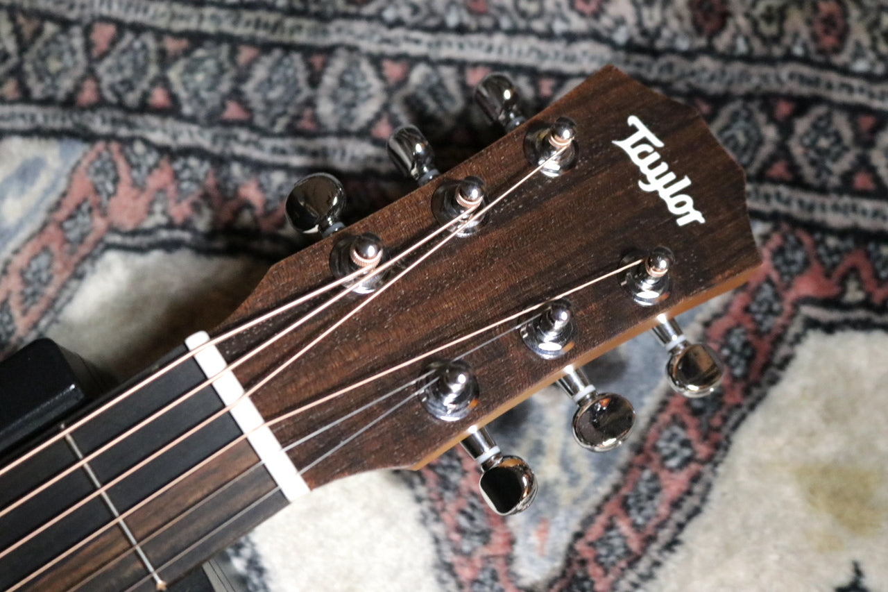 Taylor BT1 (Baby Taylor Walnut) 【Taylor Authorized Repair Technician on Staff】