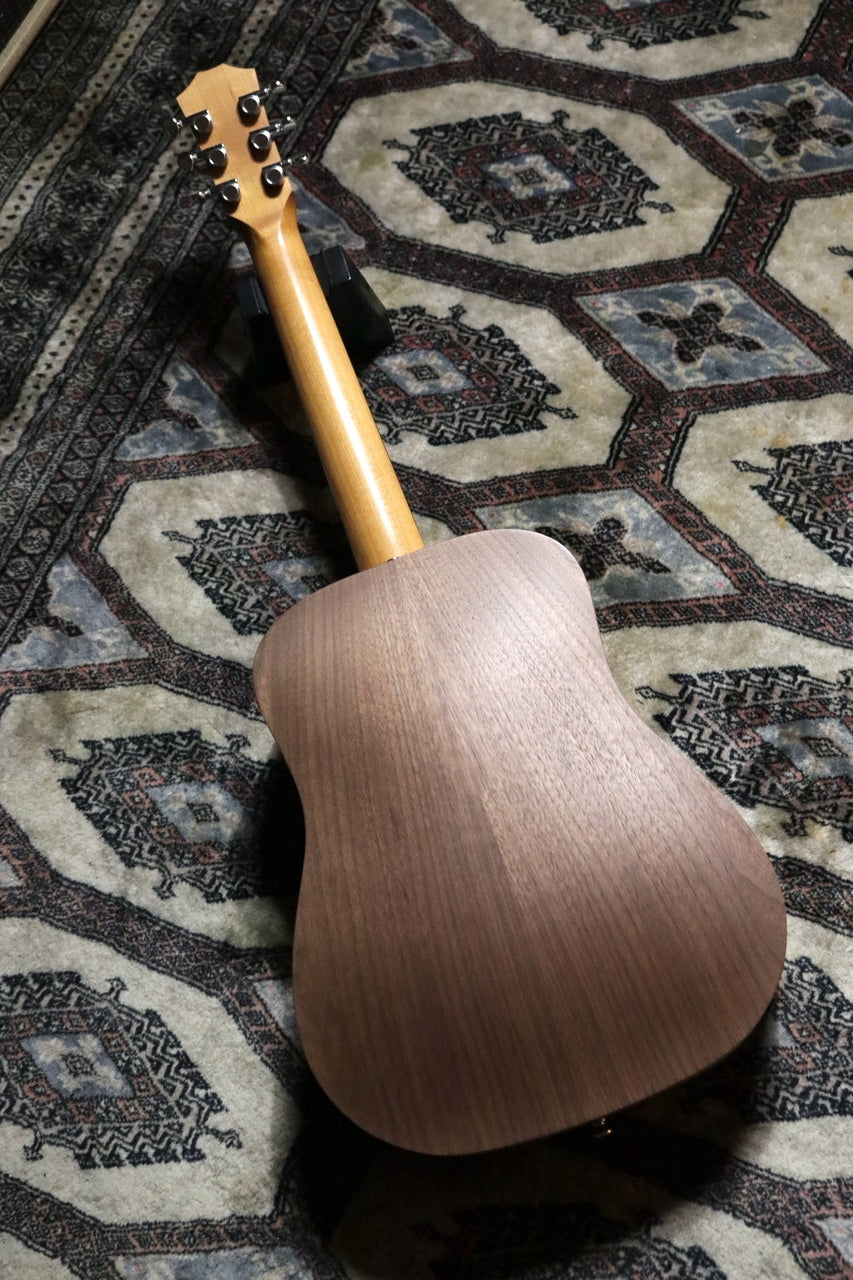 Taylor BT1 (Baby Taylor Walnut) 【Taylor Authorized Repair Technician on Staff】