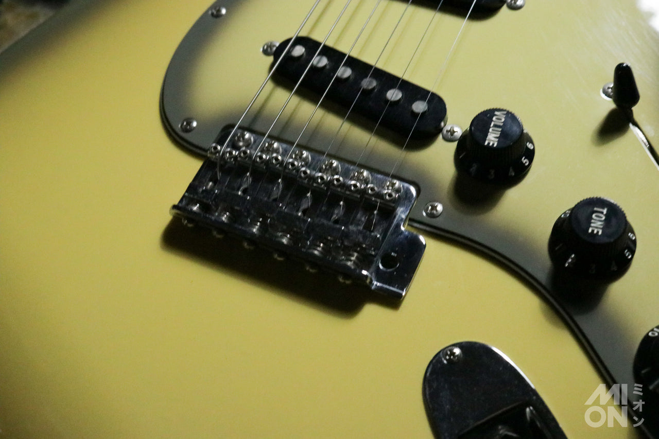 Fender Japan Antigua Stratocaster 2002-2004
