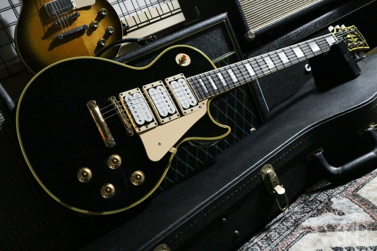 Gibson Custom Shop Historic Collection 1957 Les Paul Custom 3-Pickup (LPB3) Black Beauty 2000