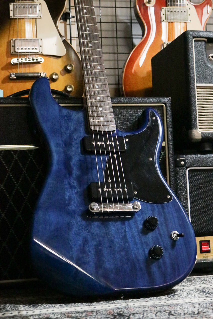 Squier by Fender Limited Edition Paranormal Strat-O-Sonic Sapphire Blue Transparent 2024